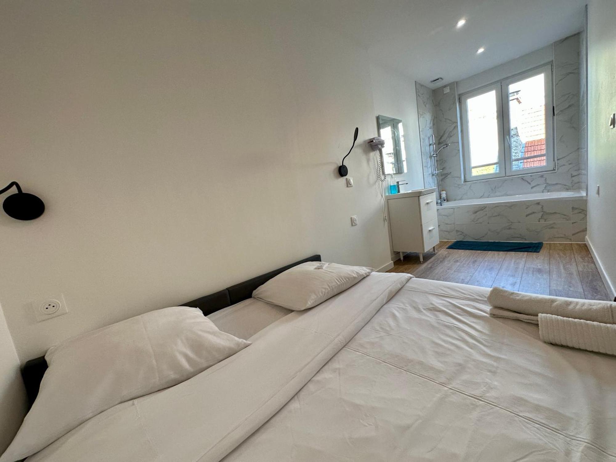 Petra - Appartement Climatise En Hypercentre Reims Extérieur photo